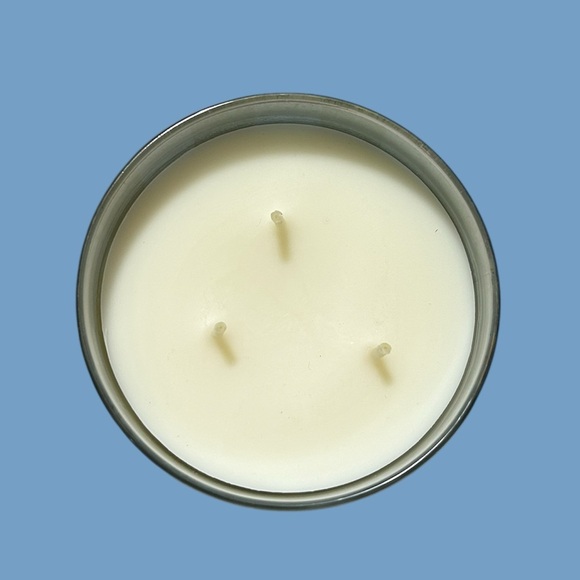 Bath and Body Works Berry Spritzer Scented Candle - Picture 3 of 3